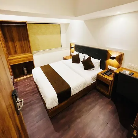 Hotel Hilton Suites-3